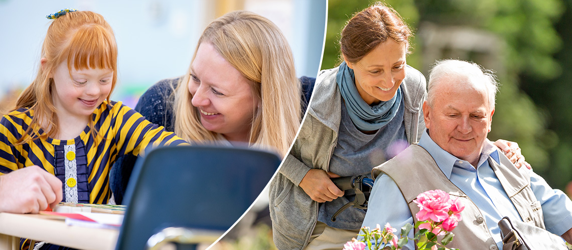 Beratung _ Pflegebedürftige & Angehörige Behindertes Mädchen lächelt und spielt, Mutter schaut lächelnd zu. Daneben: Senior im Rollstuhl lächelnd im Garten, dahinter eine lächelnde Frau.